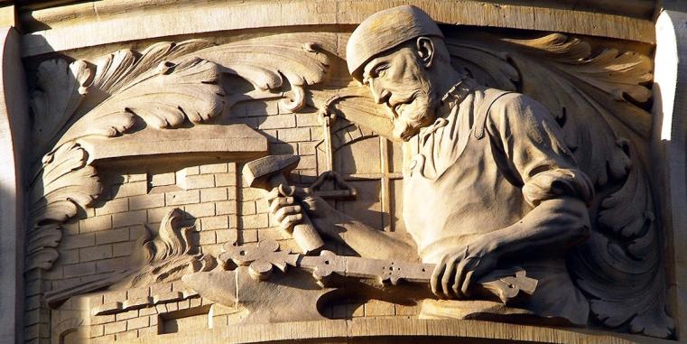architectural statue of European guilds